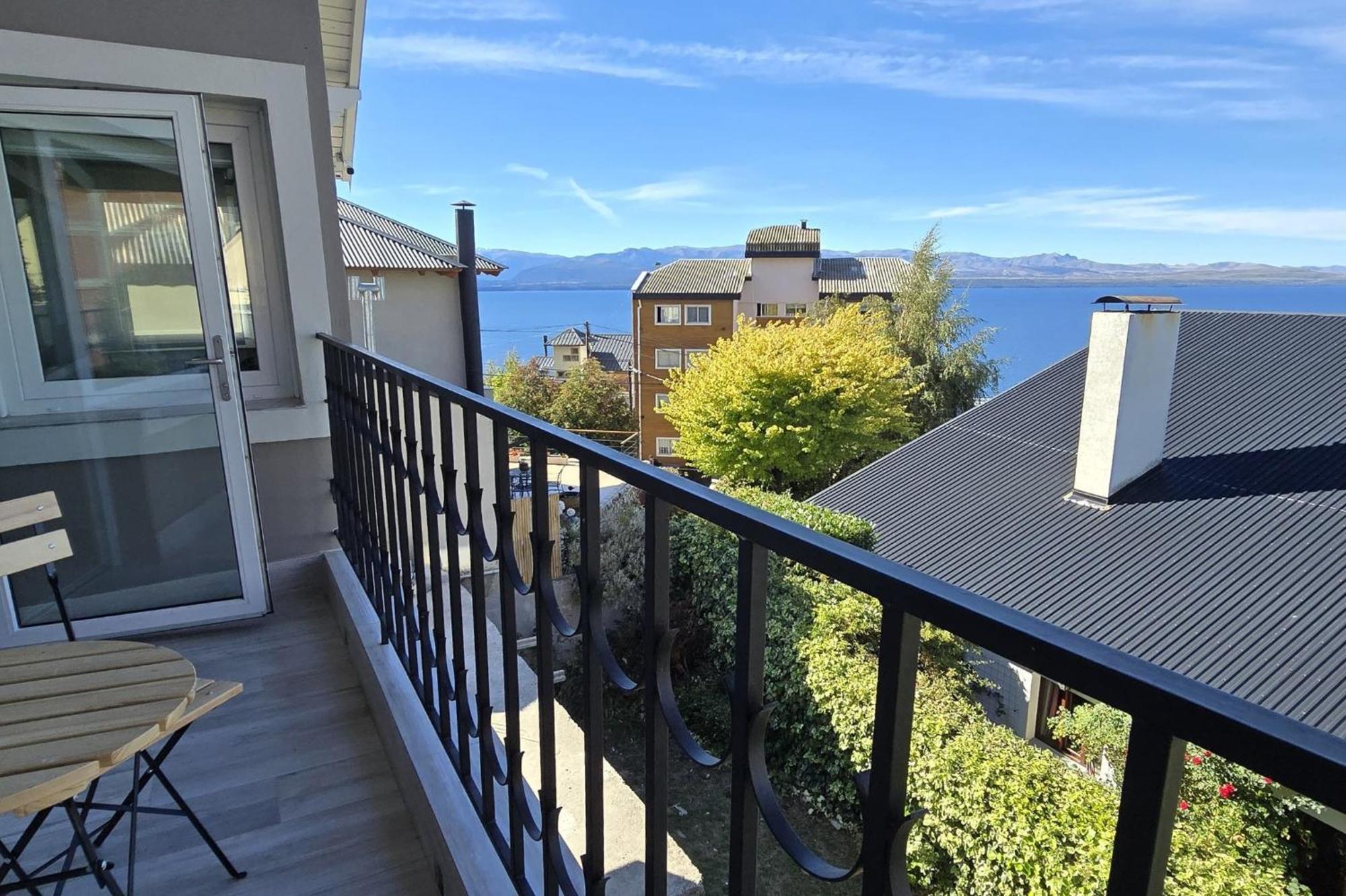 Apartment Departamento Completo En San Carlos De Bariloche, Argentina *