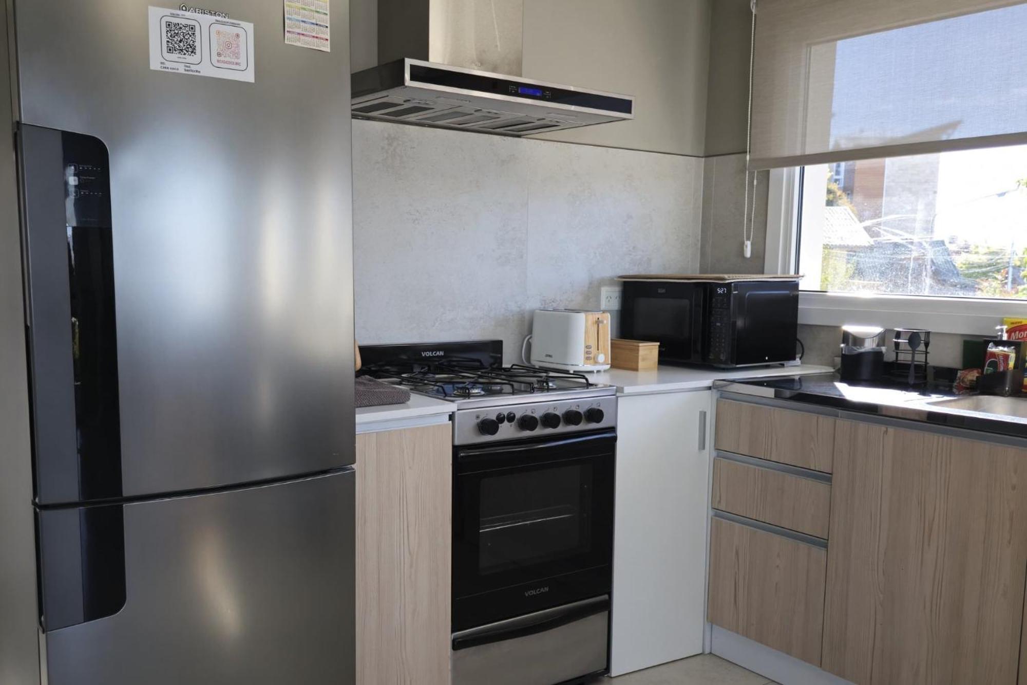 Departamento Completo En San Carlos De Bariloche, Argentina Apartment *