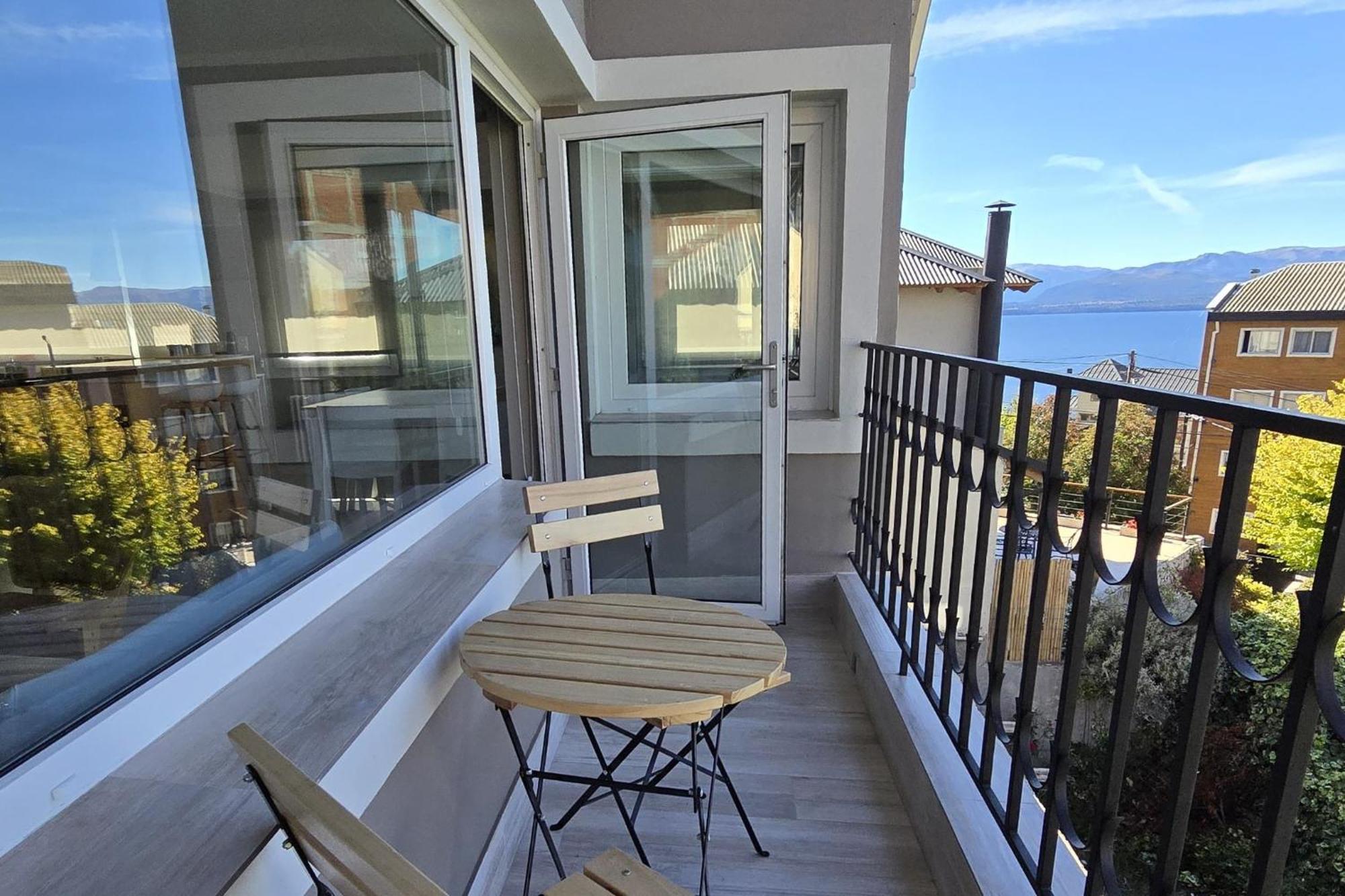 Departamento Completo En San Carlos De Bariloche, Argentina *
